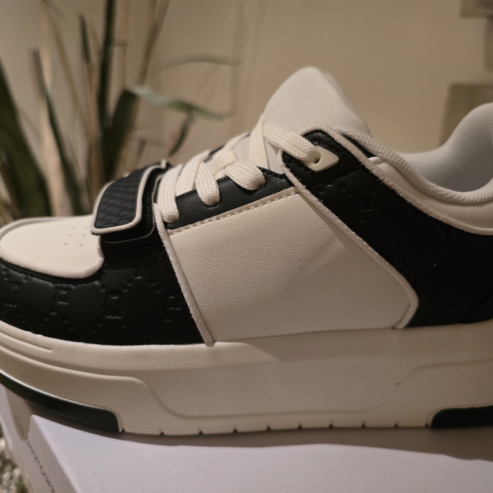 Elegant Cream and Black Women's Sneakers